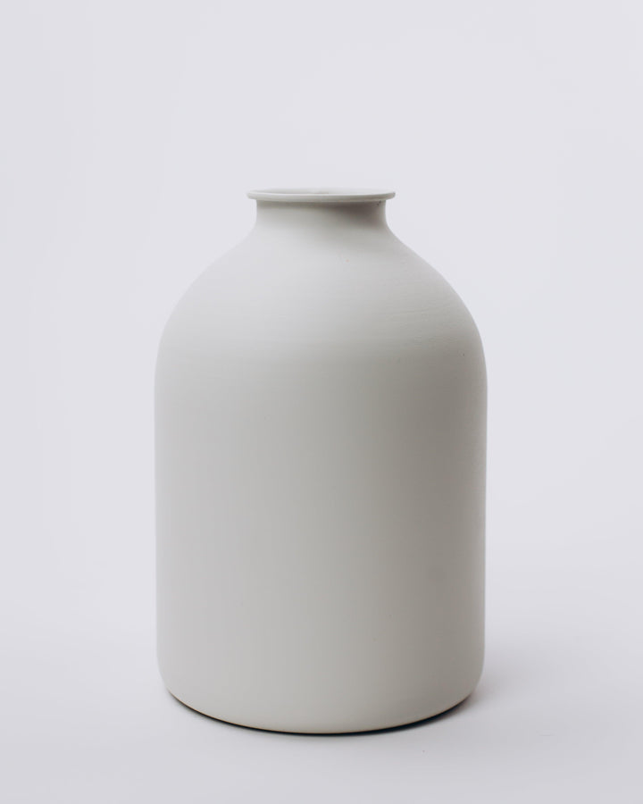 HERA IRON VASE - MATT WHITE - Decovasse